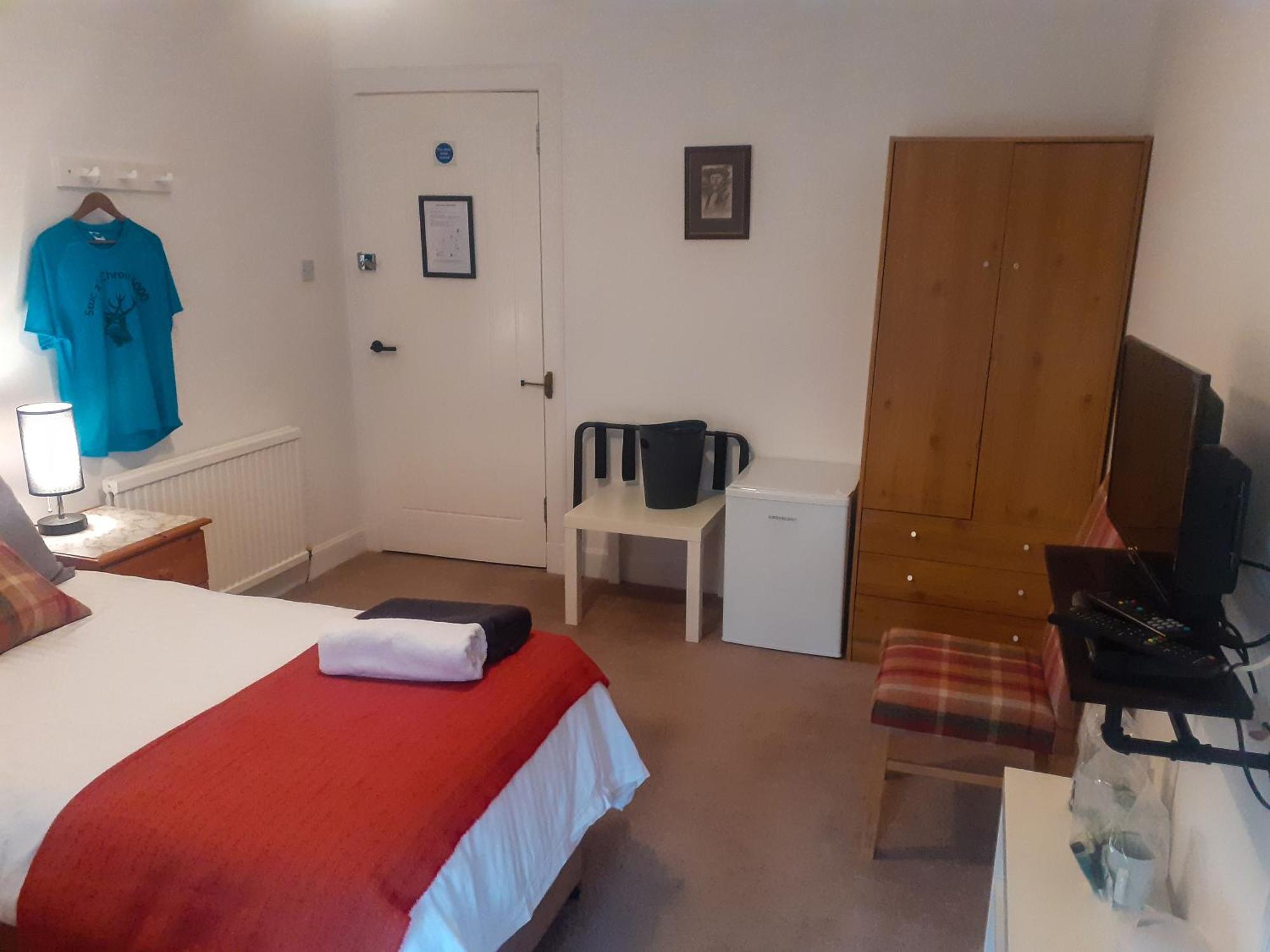 The White Stag Inn Strathyre Room photo